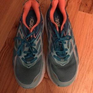 Like new, Hoka tennis shoes